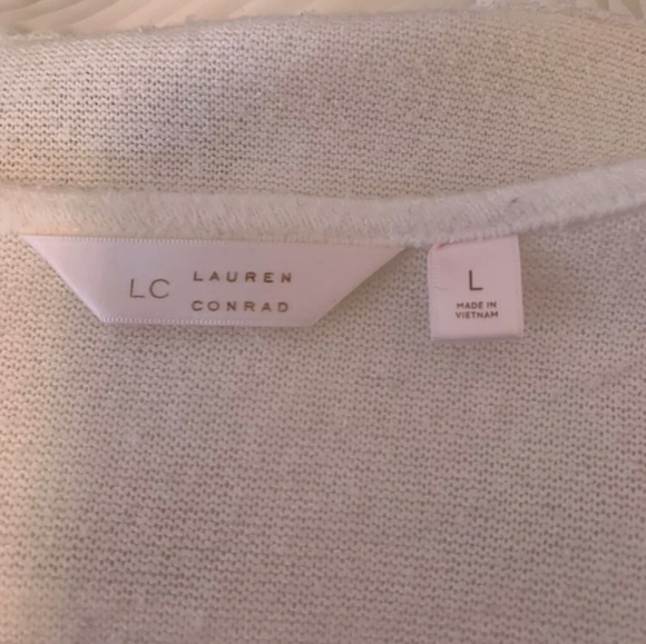 Lauren Conrad large white blouse - Picture 6 of 6